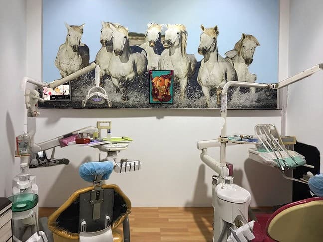 Dr. Hemanshu Mehta's Dental Clinic - Main View